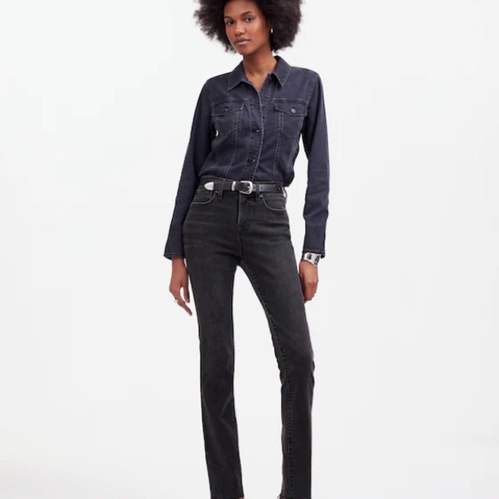 NWT Madewell Mid-rise Straight Leg raw hem Jeans Black